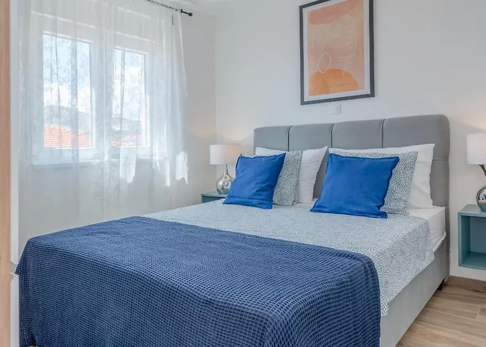 Apartment With Parking Space - 23860